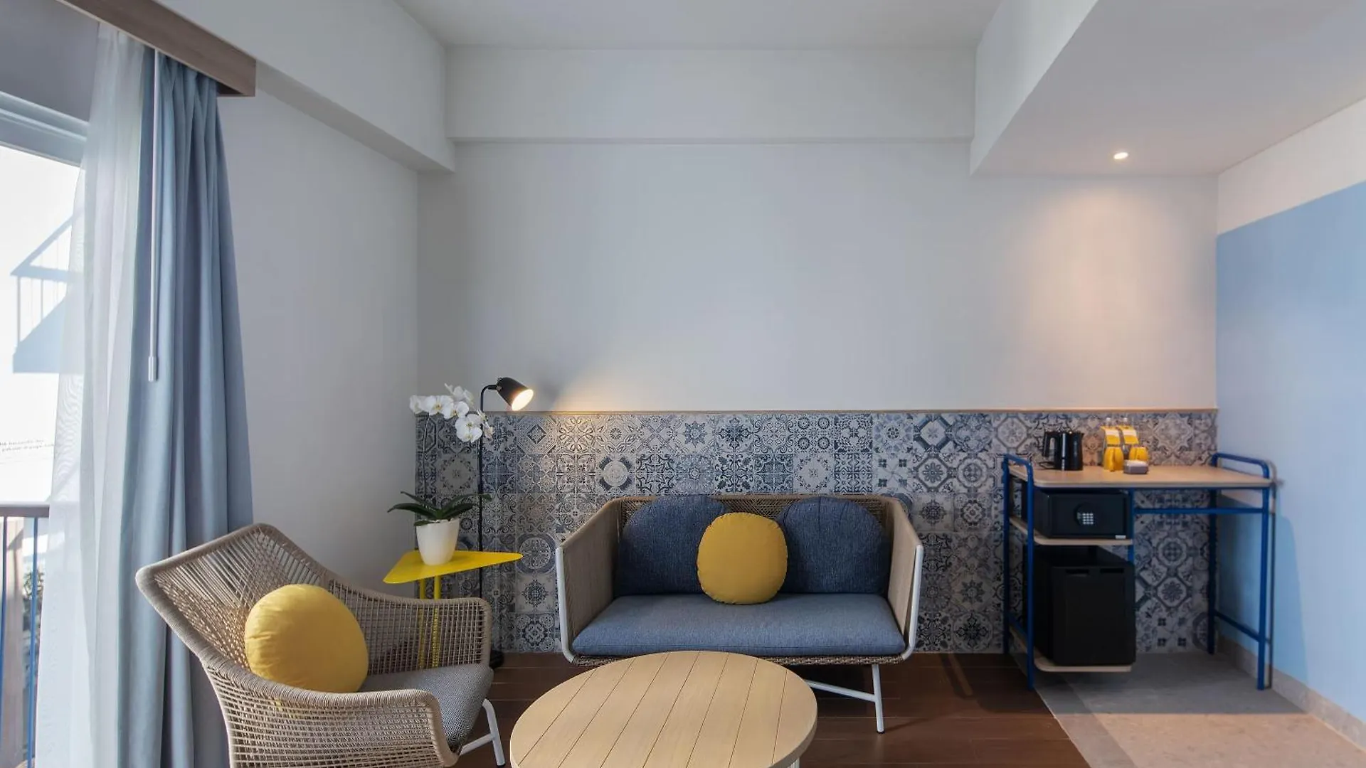 Kampi Hotel Legian 3*, Legian (Bali)