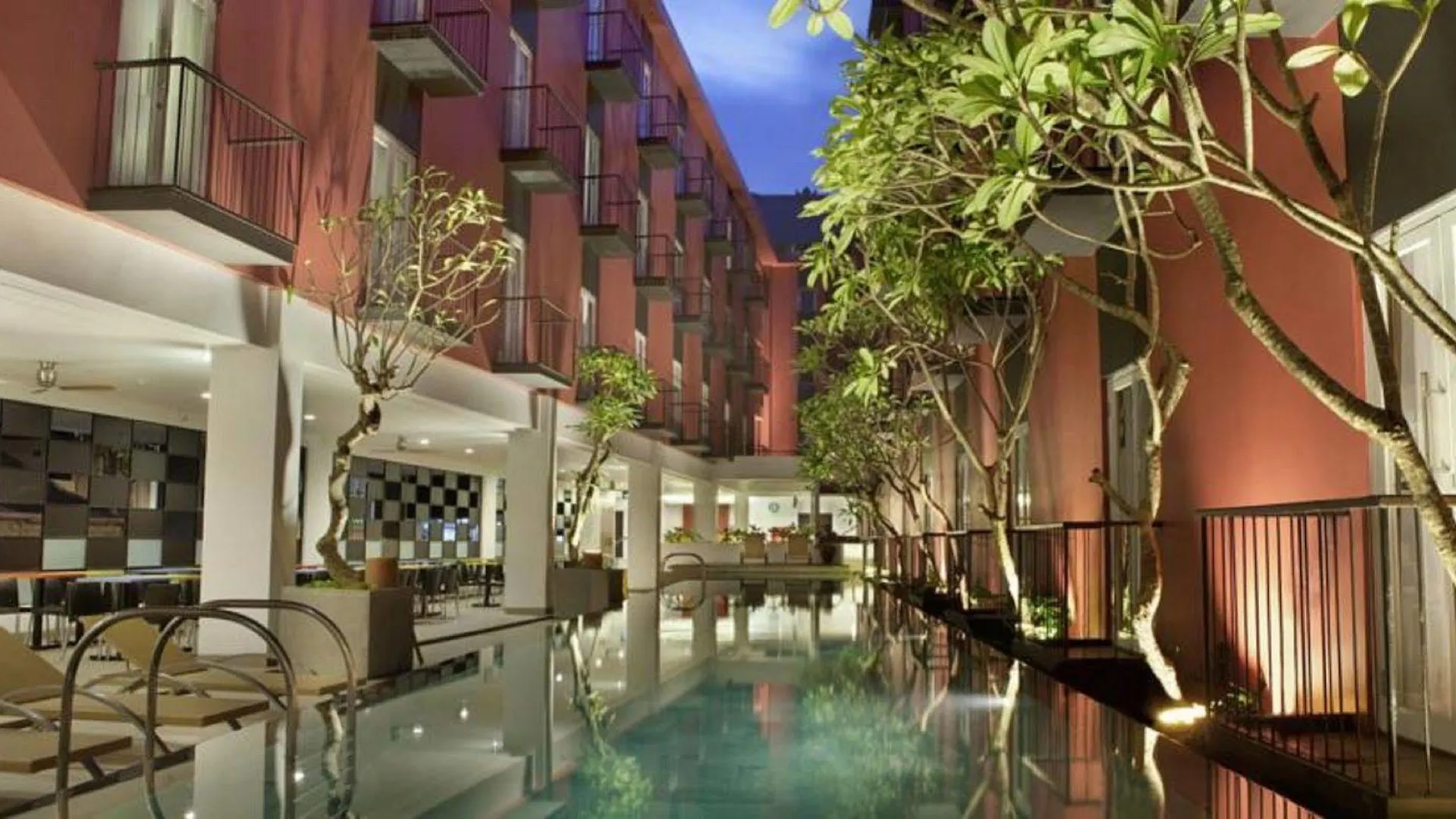 Kampi Hotel Legian 레기안
